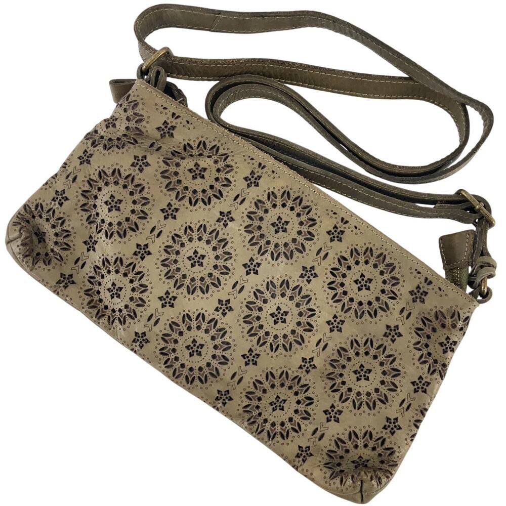 Elegant Tan Shoulder Bag